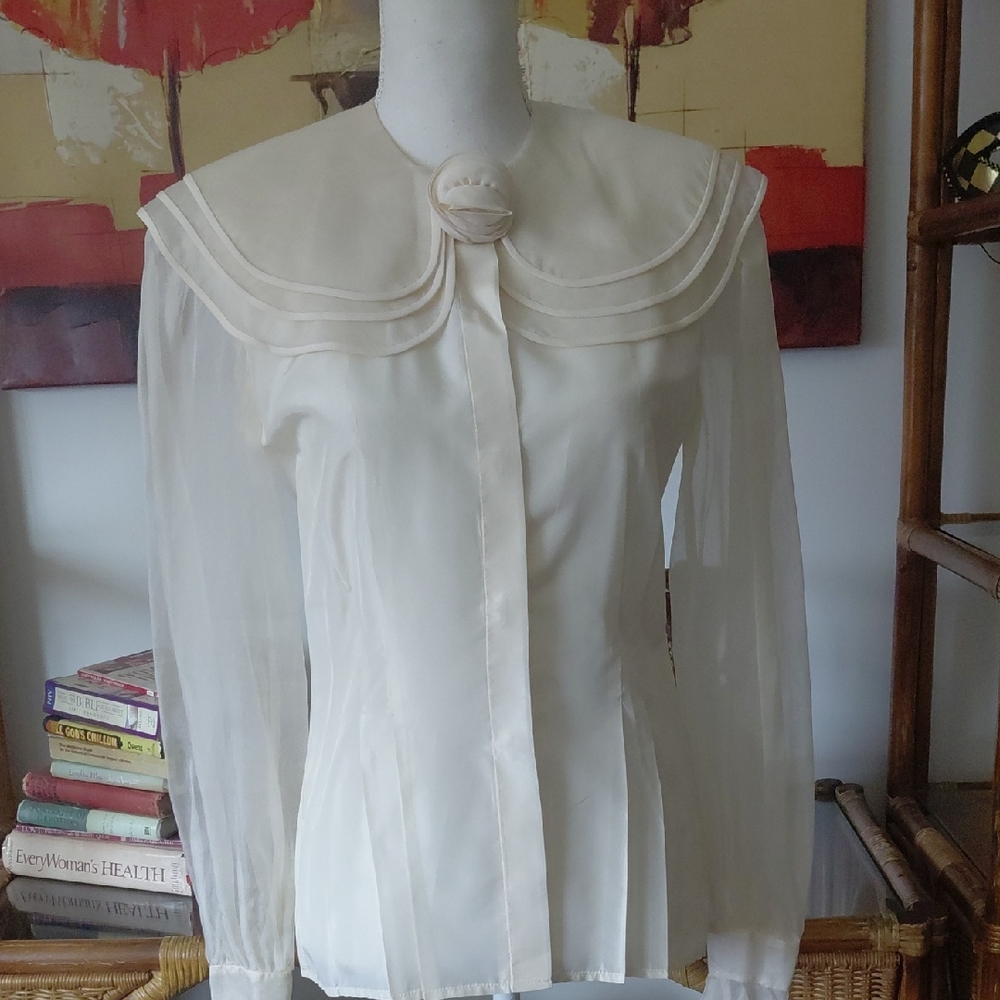 Vtg SilkSheer Ivory Long-Sleeve Blouse with Decorative Collar